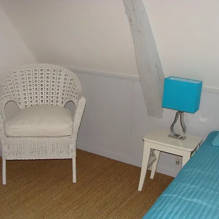 Le Vieux Castel * Goustranville